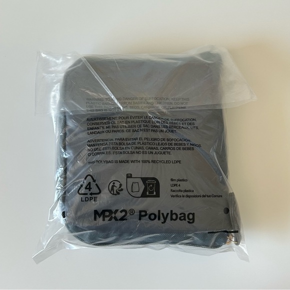 NWT Paravel Flatiron Gray Fold-Up Backpack - Picture 7 of 7